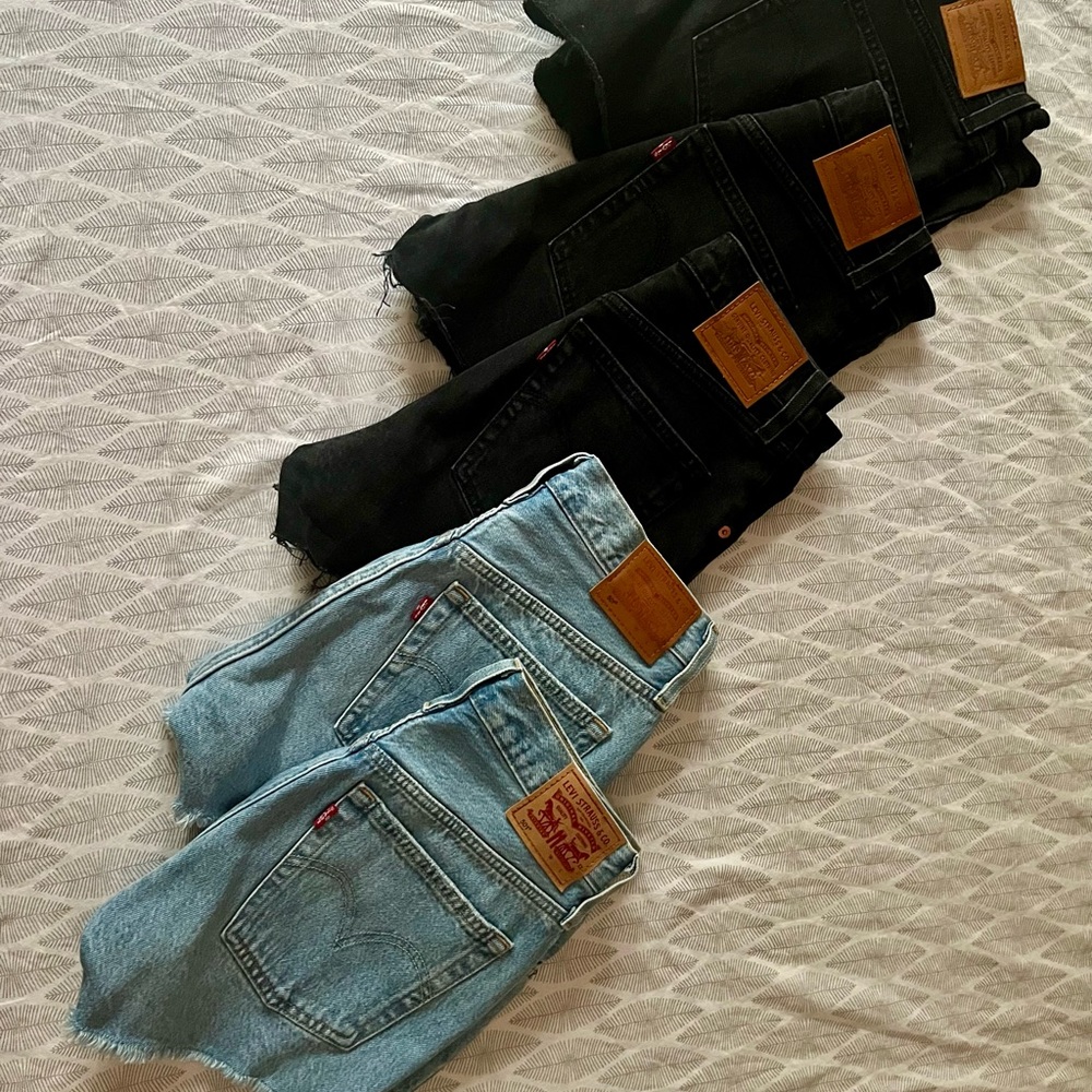 2 Black Ribcage Levi’s Shorts (26) + 1 Blue 501 Levi’s Shorts (25)